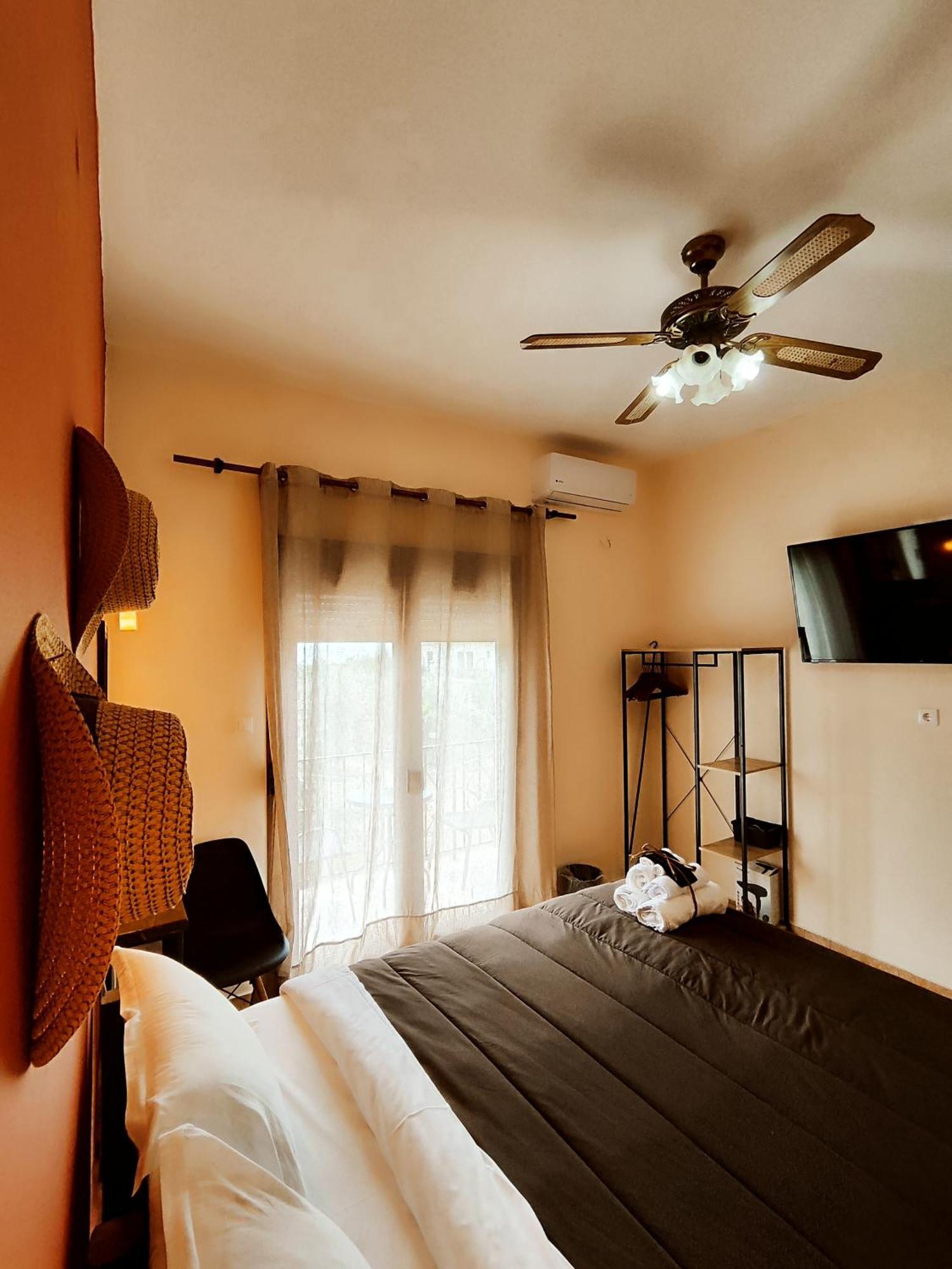 Poseidon Rooms Kala Nera Bagian luar foto
